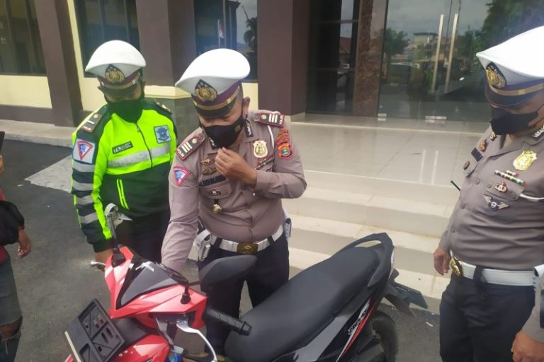 Bawa Senjata Api Rakitan, Polisi Tangkap Terduga Begal di Bandarlampung