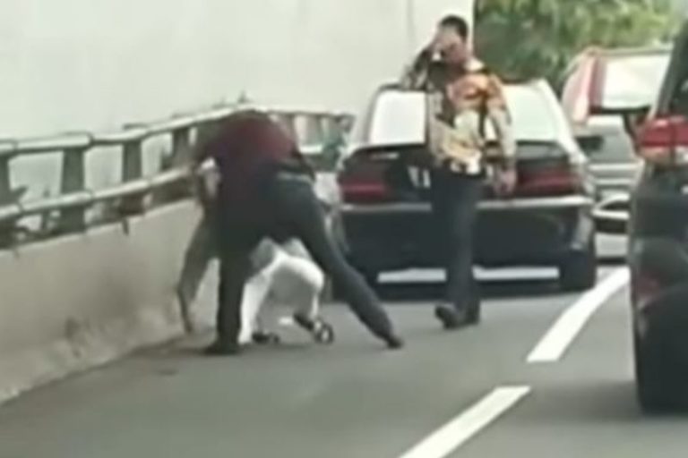 Viral di Media Sosial, Polisi Tangkap Pelaku Pemukulan di Jalan Tol