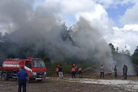 Pemda Barito Selatan Lakukan Simulasi Pemadaman Karhutla