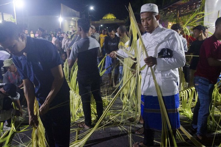 Mohon Izin ke Leluhur, 8 Kampung Adat di Banda Gelar Ritual Buka Puang Negri