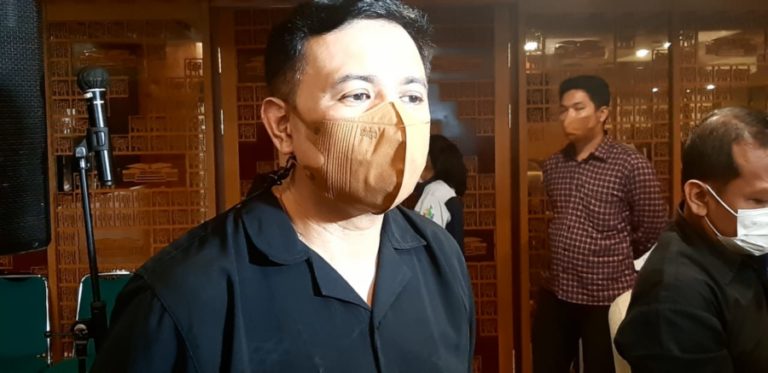 Andrie Bayuajie Terjerat Narkoba, Kahitna Ganti Personel?