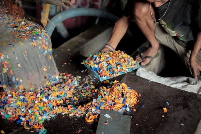 Incubation Network Gelar Challenge Temukan Solusi Inovatif Daur Ulang Sampah Plastik
