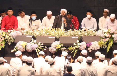 Habib Syech Lantunkan Lir Ilir untuk Ganjar di Malam Tahlilan Bung Karno