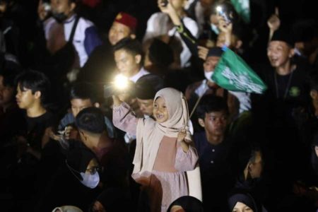Tahlilan Bung Karno, Ribuan Warga Sholawatan Bersama di Benteng Vastenburg