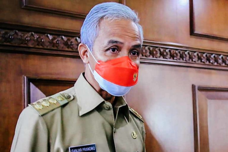 Hadang Sebaran Wabah PMK, Ganjar Buka Posko dan Gerakan Jogo Ternak