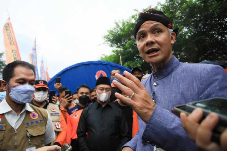 Ganjar Puji Keputusan Pemerintah Tunda Kenaikan Harga Tiket Candi Borobudur