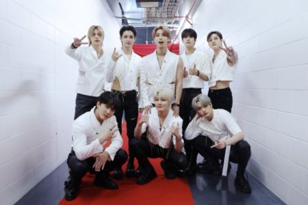 Tiga Anggota Positif Covid-19, Stray Kids Tunda World Tour