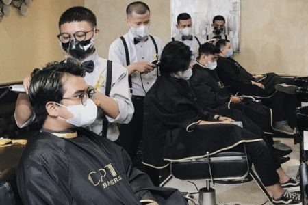Dukung Pejuang Kanker, Cukur Botak di Captain Barbershop Gratis
