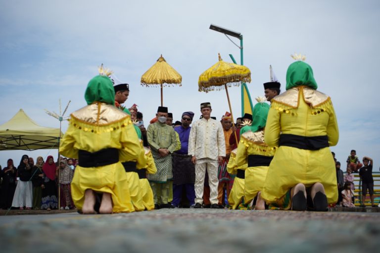 Budaya, Angkat Kuliner Jadi Daya Tarik Wisata di Tambelan Sampit, Ikon Wisata Baru
