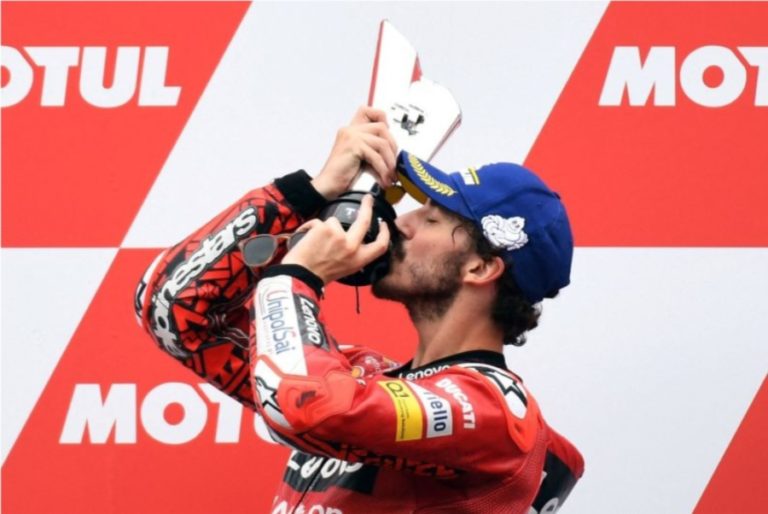 Meminta Maaf, Pebalap Ducati Francesco Bagnaia Alami Kecelakaan