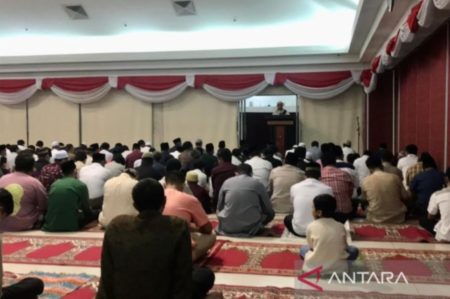 Dilaksanakan dengan Standar Prosedur Covid-19, KBRI Kuala Lumpur Gelar Shalat Idul Adha Terbatas