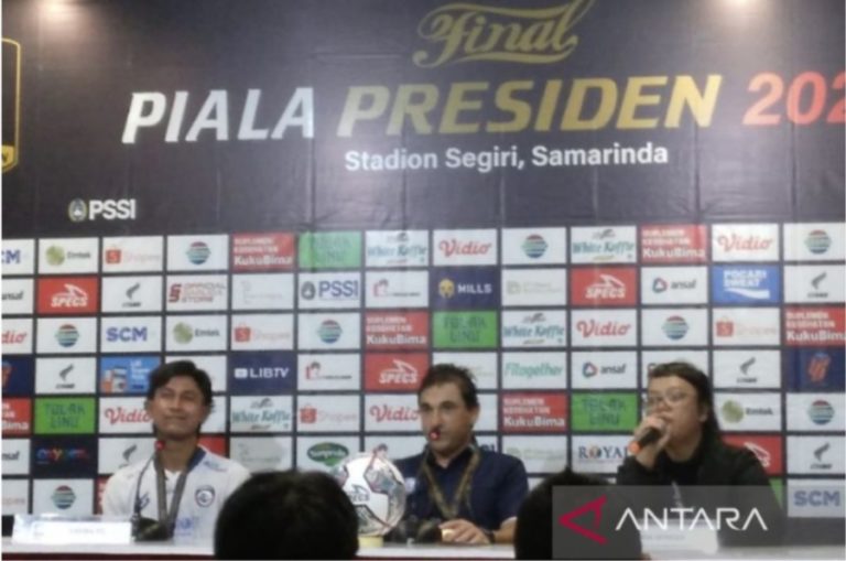 Redam Ambisi Borneo FC, Pelatih Arema FC Eduardo Almeida Apresiasi Kerja Keras Para Pemainnya