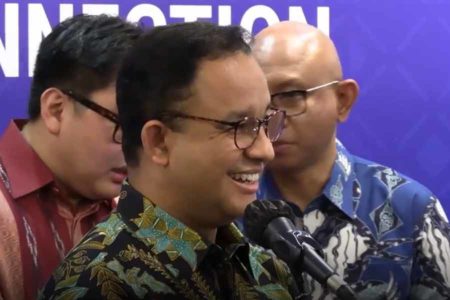 Ogah Banding Putusan PTUN Jakarta, Anies Dikecam Buruh!