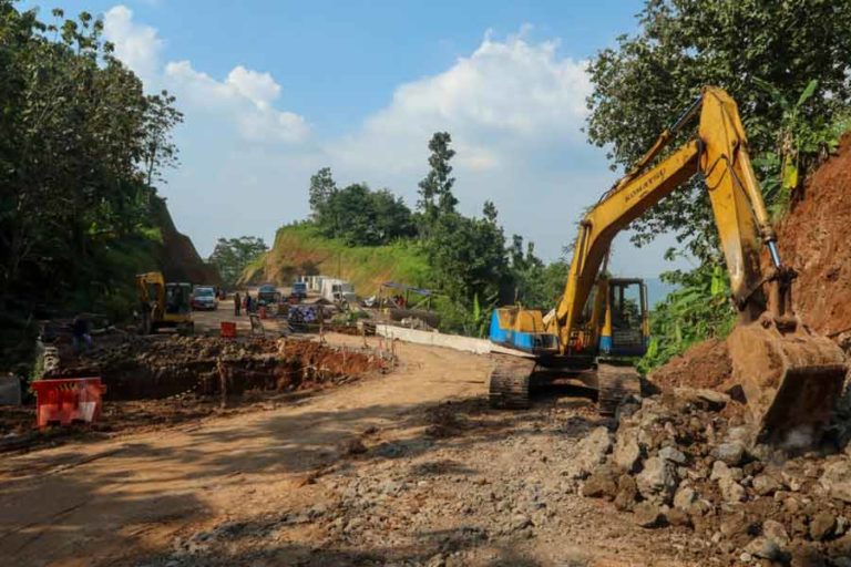 Efek Jalan Cantik, 4.992 Laporan Jalan Rusak di Jateng Sudah Ditangani
