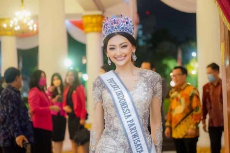 Bersaing dengan 69 Peserta, Adinda Cresheilla Raih 3rd Runner Up Miss Supranational 2022 di Polandia