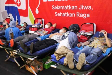 Pertamina Hulu Indonesia Raih Penghargaan PMI pada Hari Donor Darah Sedunia