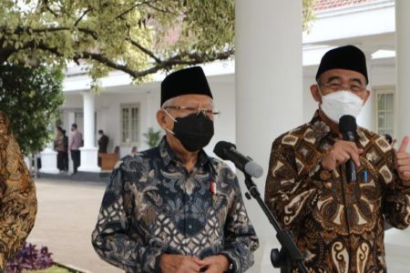 Muhadjir Effendy Sebut Negara Tidak Rugi Akibat Penguburan Beras Banpres oleh JNE