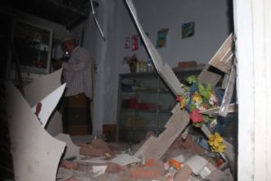 Akibat Gempa Magnitudo 5,8 Satu Rumah di Lombok Rusak Berat
