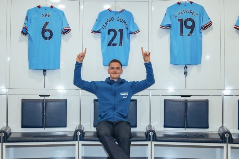 Gabung Manchester City, Sergio Gomez Tak Sabar Dilatih Pep Guardiola