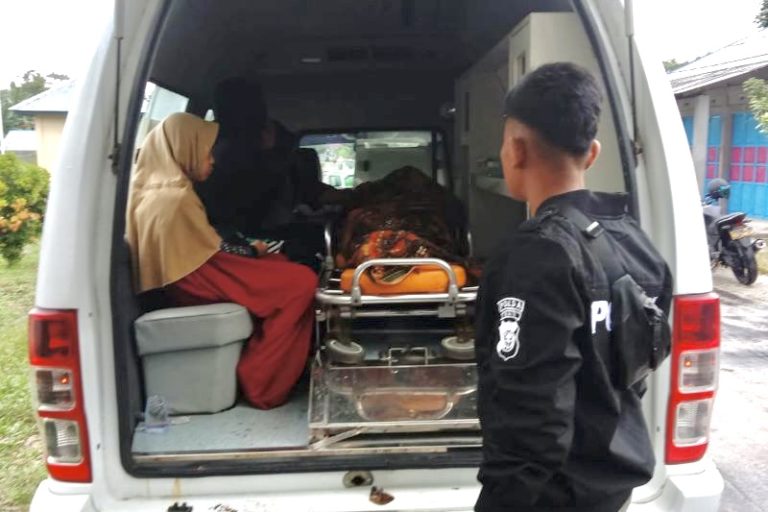 Tersambar Petir, Bapak dan Anak di Pantai Rupat Utara Meninggal Dunia