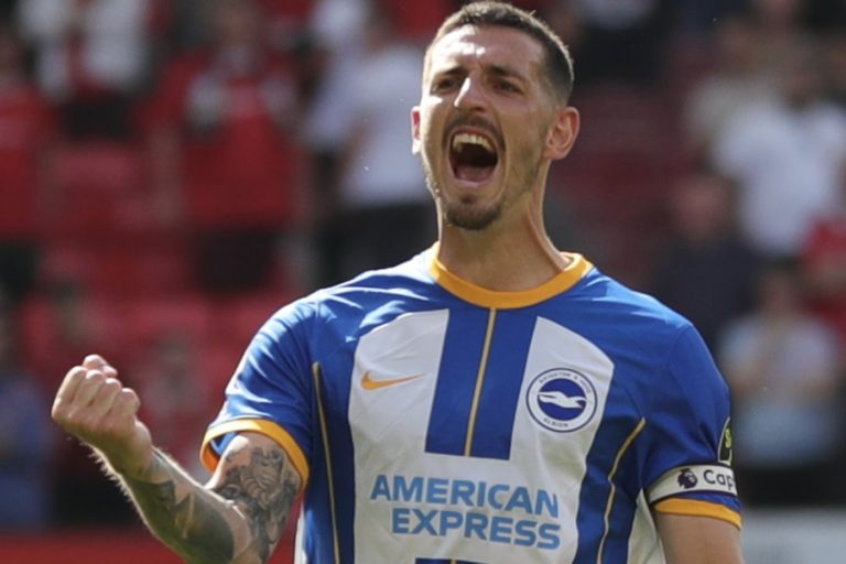 Dua Gol Pascal Gross Benamkan Manchester United di Old Trafford 2-1 lawan Brighton