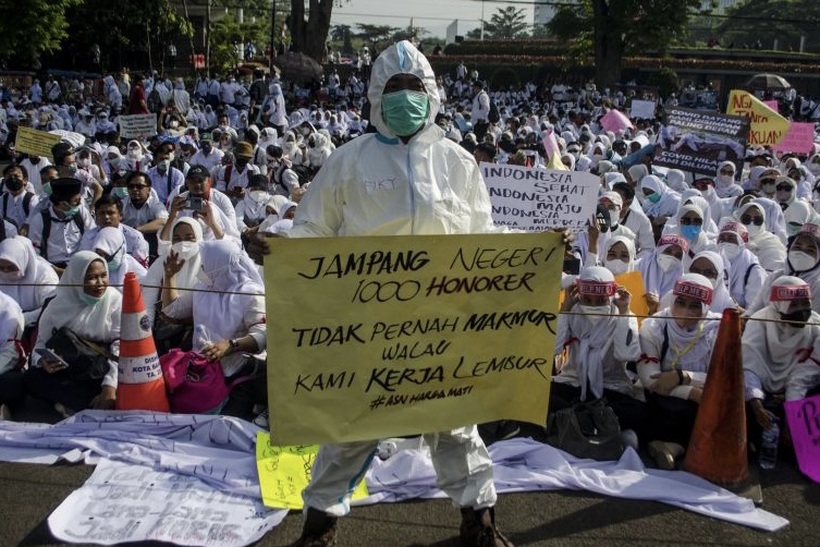 DPR Minta Pemerintah Pertimbangkan Kembali Penghapusan Honorer