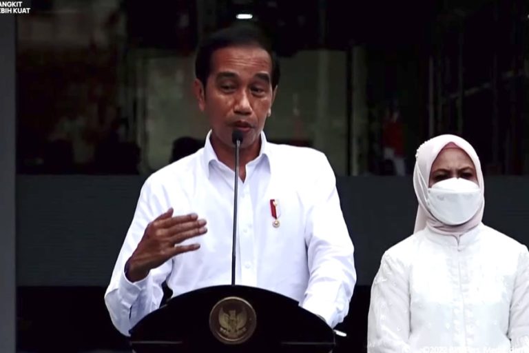 Jokowi Sedih Dengar Masyarakat Berobat ke Luar Negeri