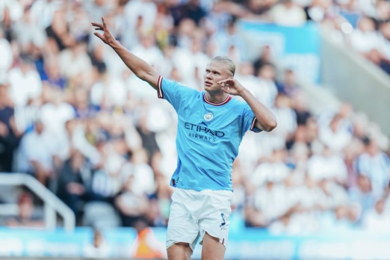 Haaland Tak Terbendung, Manchester City Bantai Wolves 3-0