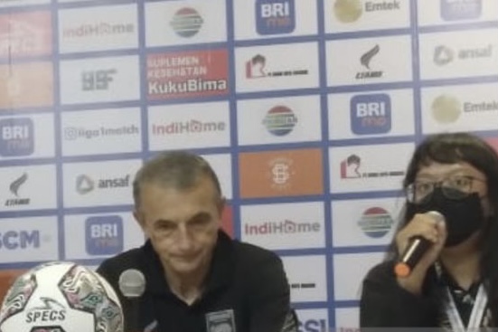 Pelatih Borneo FC Milo Puas Dengan Kemenangan 4-1 Atas Persib