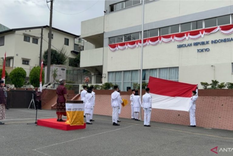 Rayakan HUT RI ke-77, KBRI Tokyo Laksanakan Upacara di Sekolah Republik Indonesia