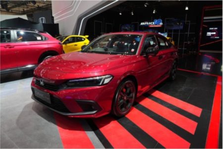Mobil Terfavorit, Honda Civic RS Raih Penghargaan di GIIAS 2022