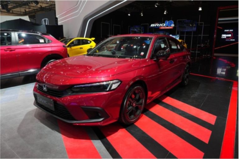 Mobil Terfavorit, Honda Civic RS Raih Penghargaan di GIIAS 2022