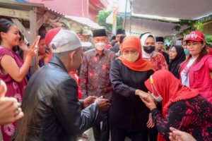 Semarakkan HUT Kemerdekaan, Gubernur Khofifah Blusukan ke Kampung Bulak Banteng