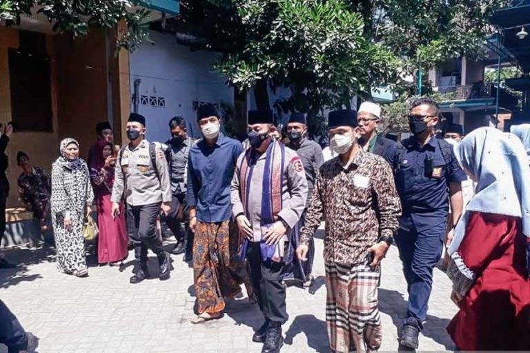 Terima Kunjungan Kapolri, Ulama Ponpes Al Falah Kediri Percaya Polisi Tuntaskan Masalah Internal