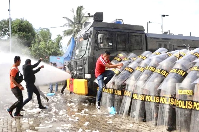 Polres Banjar Lakukan Simulasi Penanganan Situasi Rawan Gangguan Pemilu 2024