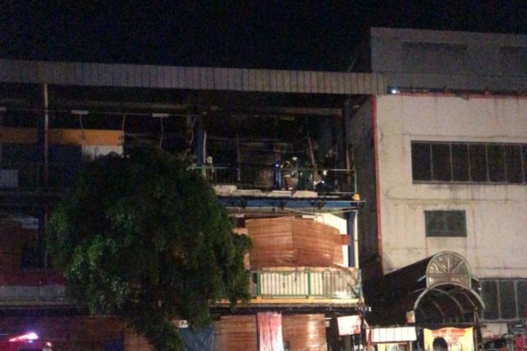 Kebakaran Terjadi di Toko Baju dan Tas, Blok 6 Pasar Senen
