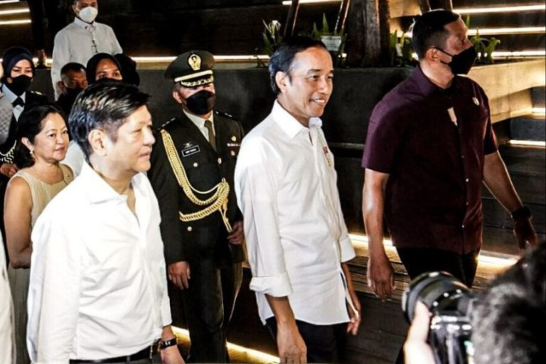 Jokowi Ajak Presiden Filipina Saksikan Konser Monday Replay di Sarinah
