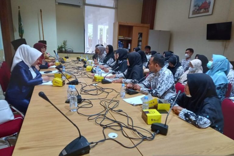 524 Guru Honorer Datangi DPRD Bengkulu Karena Tak Diusulkan Masuk PPPK
