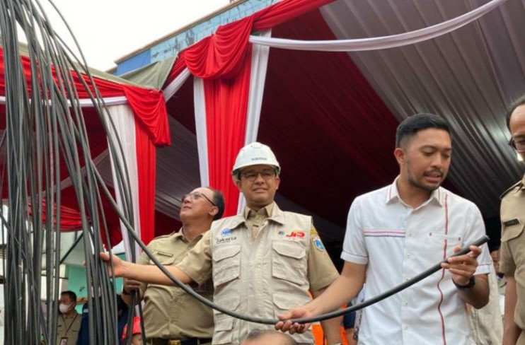 Kabel Udara di DKI Jakarta Semrawut, Anies Ajukan Solusi SJUT