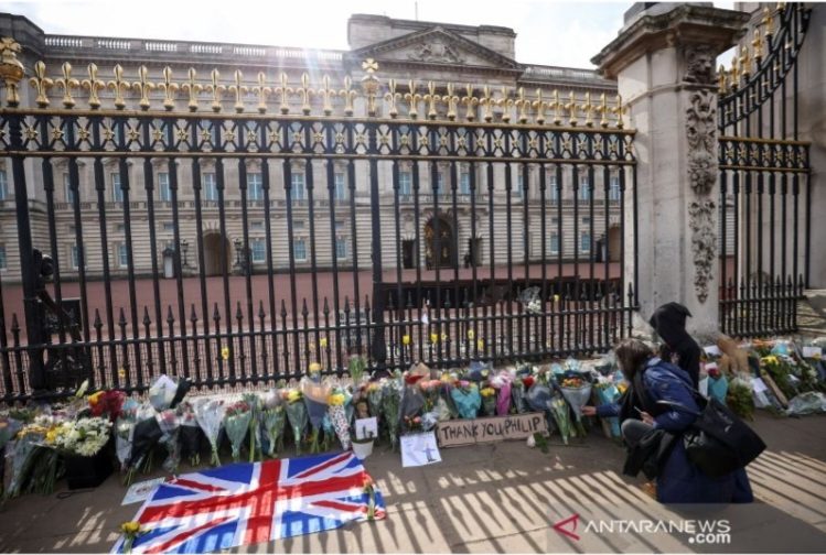 Ratu Elizabeth II Wafat, Elton John, Ozzy Osbourne Hingga Victoria Beckham Ucapkan Duka