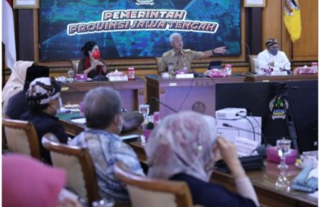 Dorong Pemerintah Pusat Kaji Ulang Penghapusan Tenaga Honorer, Ganjar: Saran Saya di-Review Dahulu
