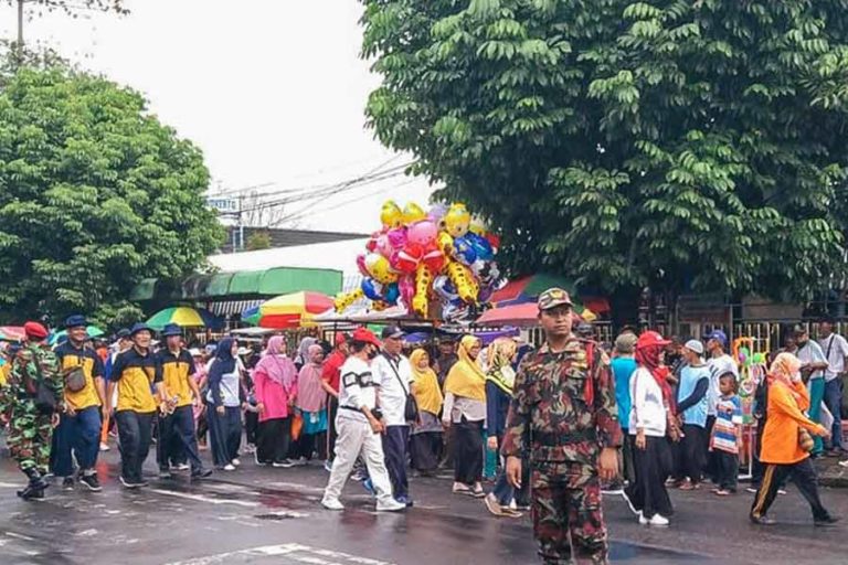 Sambut Muktamar Muhammadiyah, Puluhan Ribu Warga Banyumas Ikut Jalan Sehat