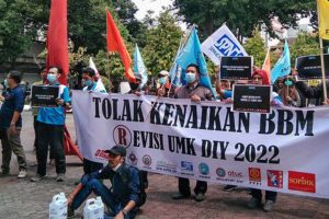 Demo Buruh Yogyakarta: Tolak Kenaikan BBM dan Revisi UMK!