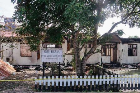 Diduga Karena Arus Pendek Listrik, Empat Rumah Dinas Polres SBT Terbakar