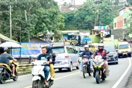 Tiap Akhir Pekan, Aturan Ganjil-Genap Akan Berlaku di Jalur Menuju Puncak