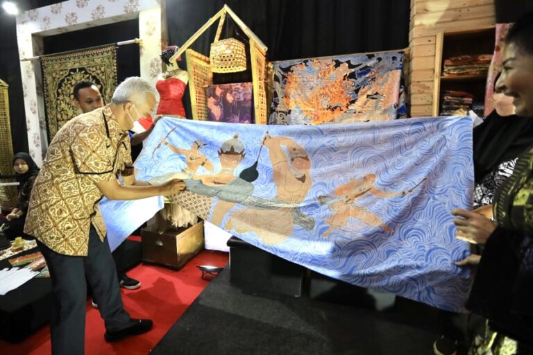 Ganjar Dukung Pekalongan Jadi Pusat Batik Dunia Dengan Manfaatkan Teknologi