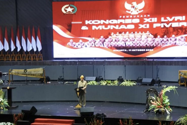 Jokowi: Indonesia Harus Konsisten Tak Ekspor Bahan Mentah, Siapapun Presidennya Nanti