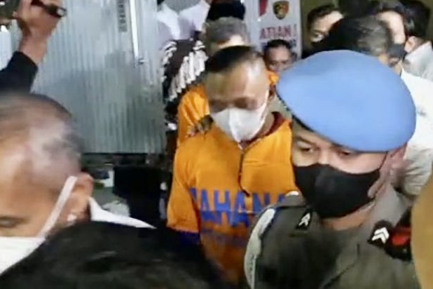 Polisi Tahan 6 Tersangka Tragedi Kanjuruhan di Rutan Mapolda Jatim
