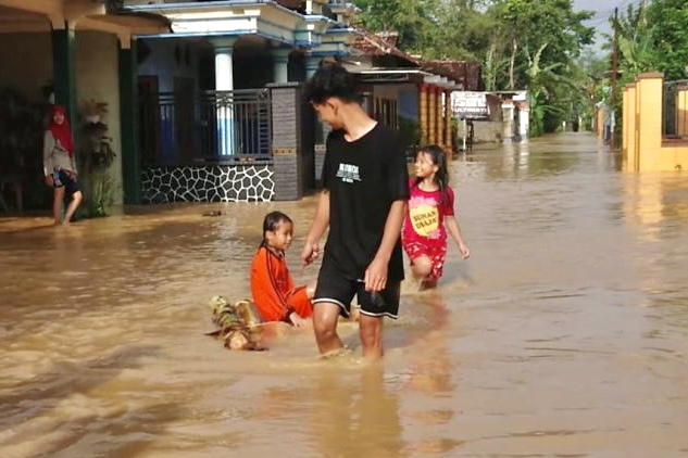 Kiriman dari Trenggalek, Ratusan Rumah di Tulungagung Terendam Banjir