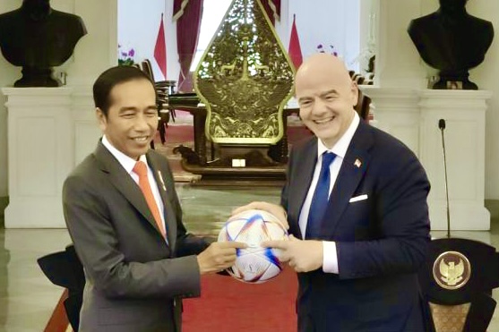 Jokowi Tak Bicarakan Rekomendasi TGIPF ke FIFA: Itu Urusan Internal